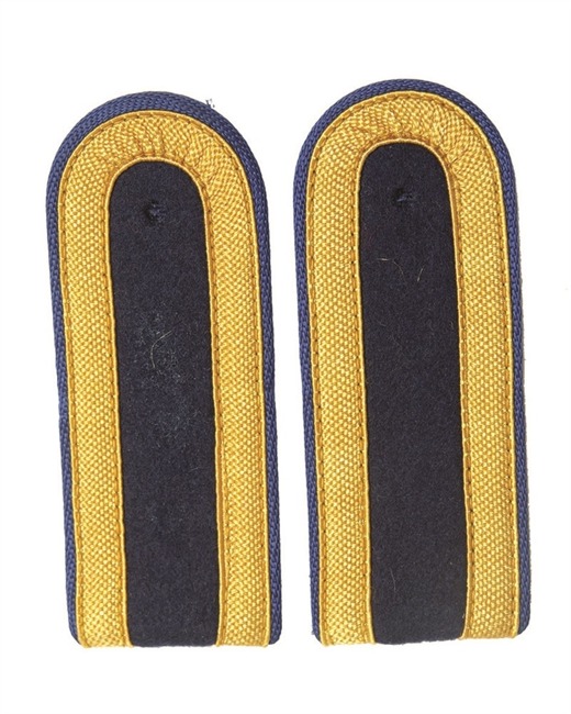 EAST GERM. VM EPAULETS MAAT