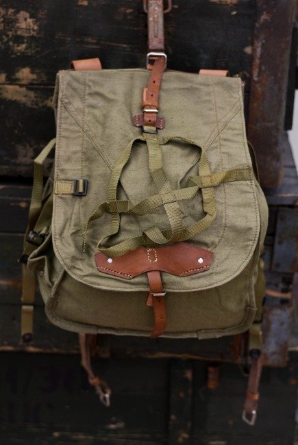 Military Rucksack- Cold War Romanian army (Canvas) - vintage rare - Like new 