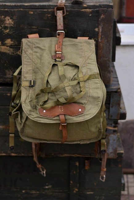 Military Rucksack- Cold War Romanian army (Canvas) - vintage rare - Like new 