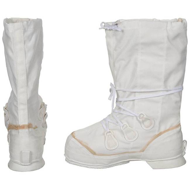 Mukluk Boots with inner shoes - White - Like new 