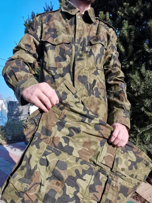 RARE UNIFORM SUIT - Romanian M90 “Mozaic” camo pattern - ROMANIAN ARMY - LIKE NEW