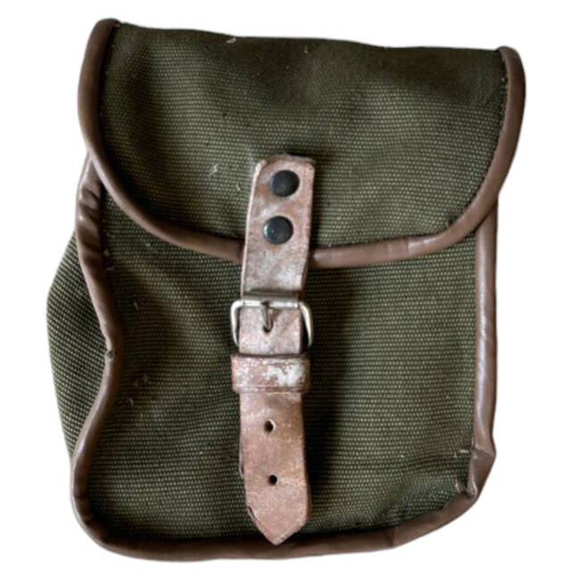 TEXTILE/LEATHER UTILITY POCKET - GREEN OD - MILITARY SURPLUS ROMANIAN ARMY - USED 