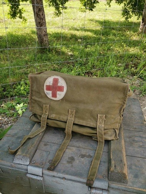 VINTAGE SANITARY BAG - MILITARY SURPLUS ROMANIAN ARMY - IN GOOD CONDITION