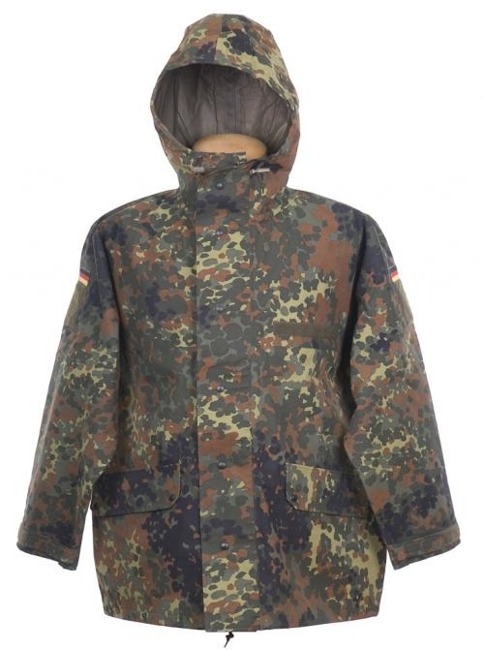 WET WEATHER JACKET - MILITARY SURPLUS FROM THE GERMAN ARMY - FLECKTARN CAMO - GORETEX - USED 