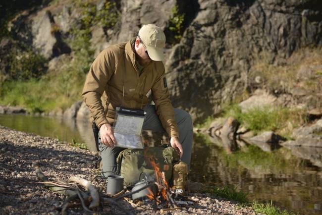 WOLFHOUND JACKET - CLIMASHIELD APEX INSULATION - Helikon-Tex - DESERT NIGHT CAMO