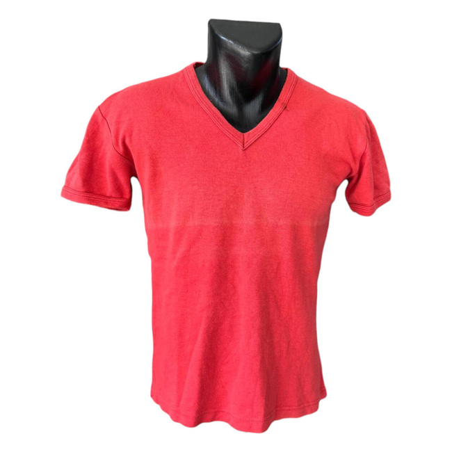 COTTON V-NECK T-SHIRT - MILITARY SURPLUS ROMANIAN ARMY - RED - USED