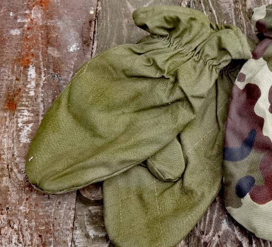 Green gloves - Romanian Army Surplus