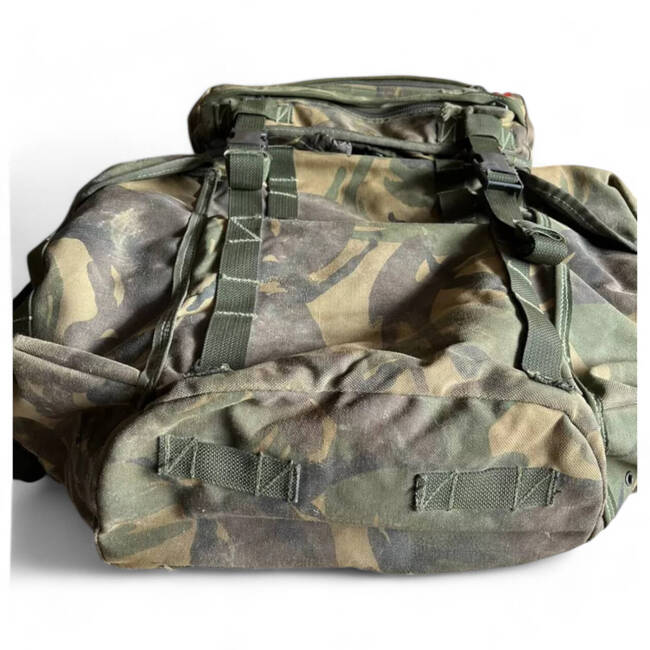 HÁTIZSÁK TÁSKA - ŐRJÁRAT - 30L - KATONAI TÖBBLET BRIT HADSEREG - DPM CAMO - HASZNÁLT