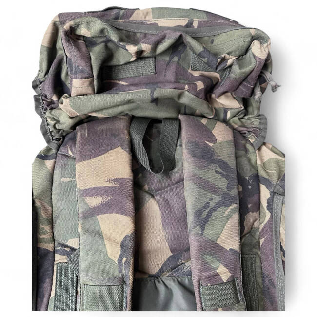 HÁTIZSÁK TÁSKA - ŐRJÁRAT - 30L - KATONAI TÖBBLET BRIT HADSEREG - DPM CAMO - HASZNÁLT