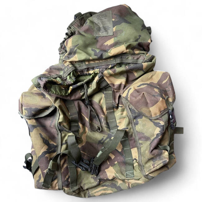 HÁTIZSÁK TÁSKA - ŐRJÁRAT - 30L - KATONAI TÖBBLET BRIT HADSEREG - DPM CAMO - HASZNÁLT