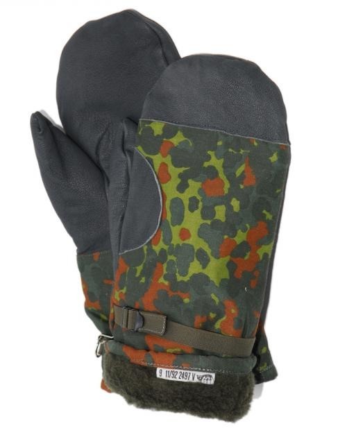 KESZTYŰ GERMAN ARMY FLECKTARN CAMO LINED MITTENS HASZNÁLT 