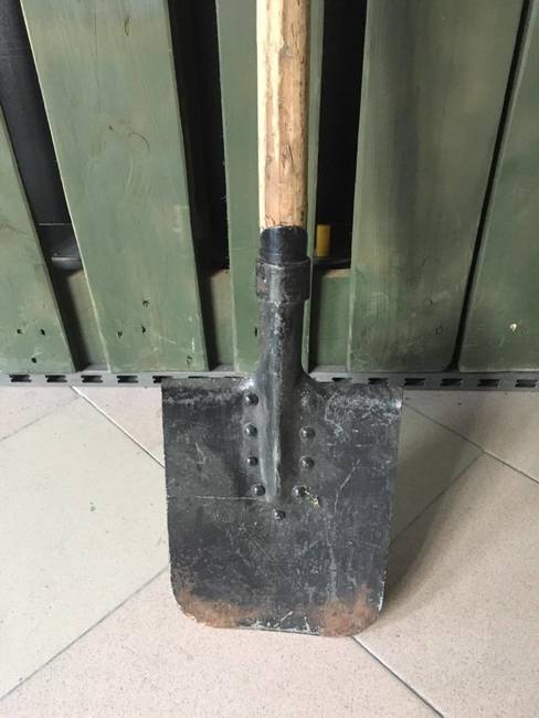 Shovel - Romanian Army Surplus